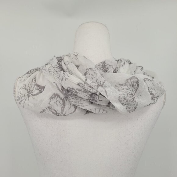 Butterfly Scarf/Wrap with Orange Tassels - Picture 3 of 9